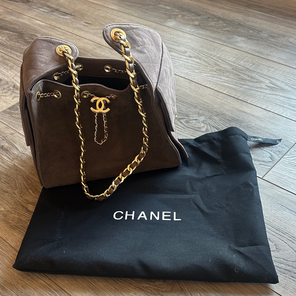 Chanel 25 Brown Quilted Shoulder Bag with Gold Chain look a like